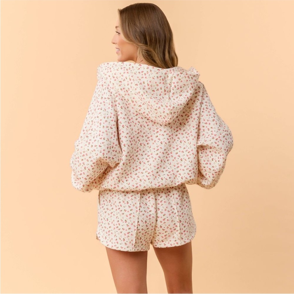 Women's Marshmallow Full Zip Hooded Sweatshirt - Blogilates in Cream Floral - Picture 2 of 8
